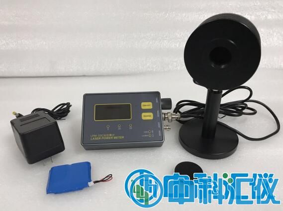 便攜式LPM-50C光功率計(jì).jpg